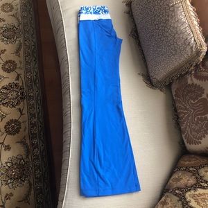 Lululemon Groove pants Blue